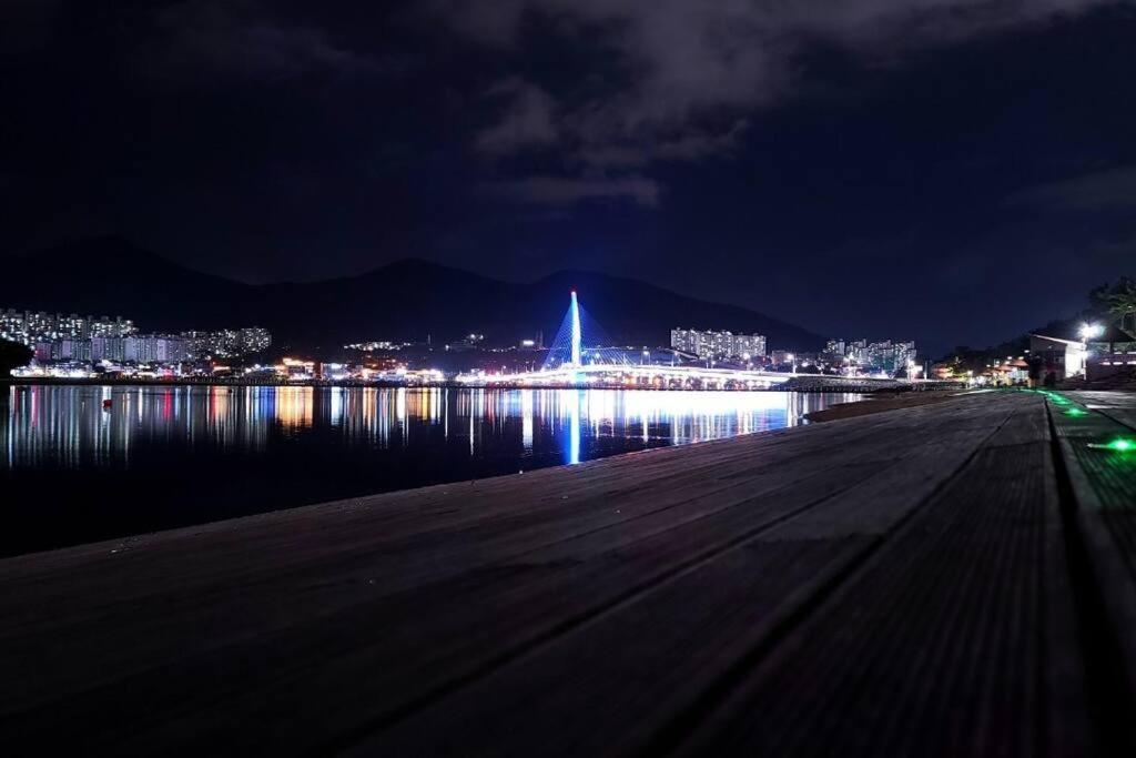 The Castle Ocean Marina Double Suite Yeosu Luaran gambar